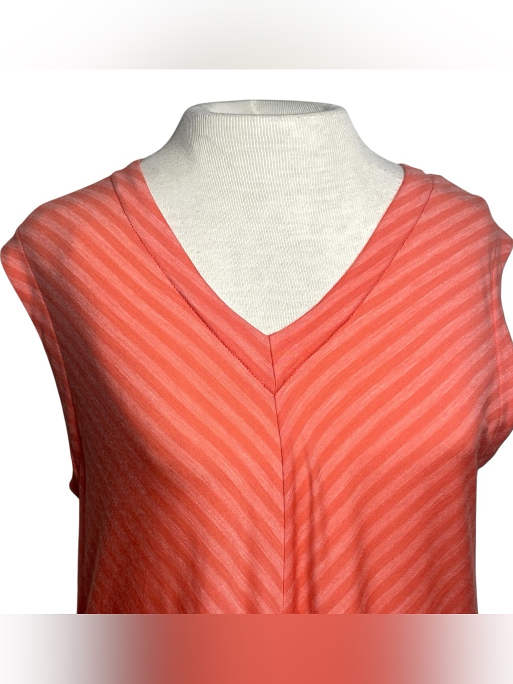 Icebreaker NWT Women Cool Lite Elowen V Neck Coral Striped Sleeveless Dress Med - Picture 8 of 14